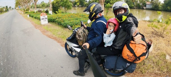 Thành tích phượt đáng nể của hai cậu bé Sài Gòn